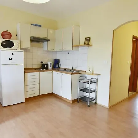 In Mit Privatem Garten Und Panoramablick * Savudrija