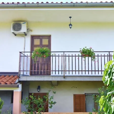 In Mit Privatem Garten Und Panoramablick Apartment *
